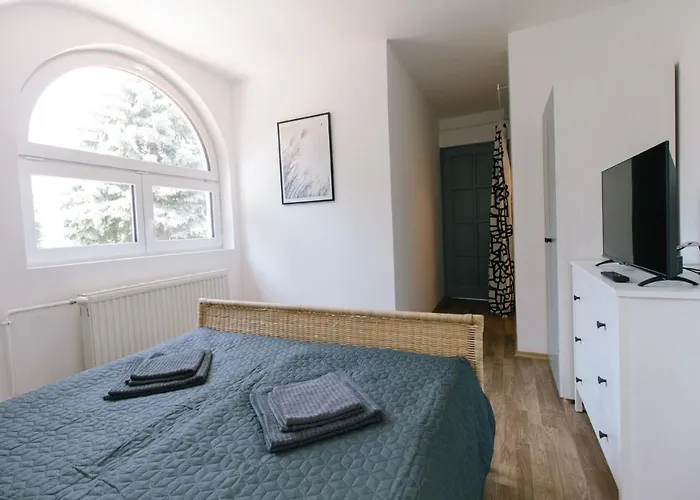 Alle לינה וארוחת בוקר