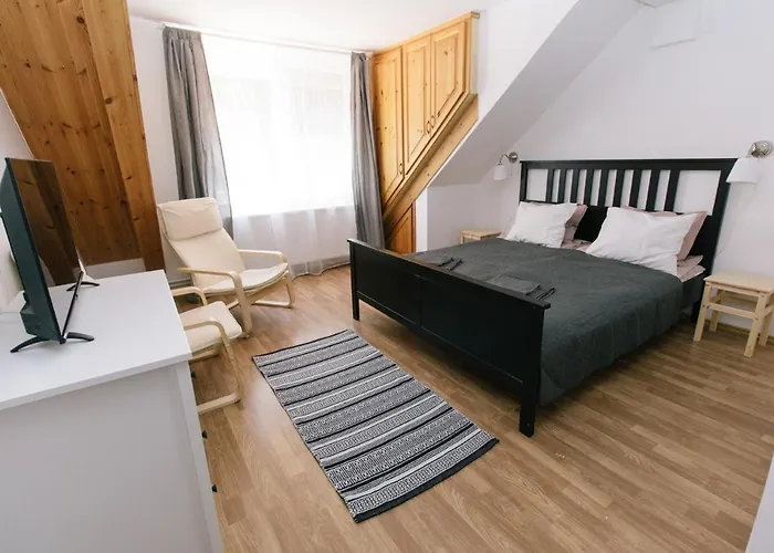 Alle לינה וארוחת בוקר *